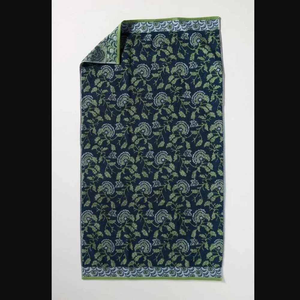 New Anthropologie Vivi cotton jacquard terrycloth bath towel in Teal